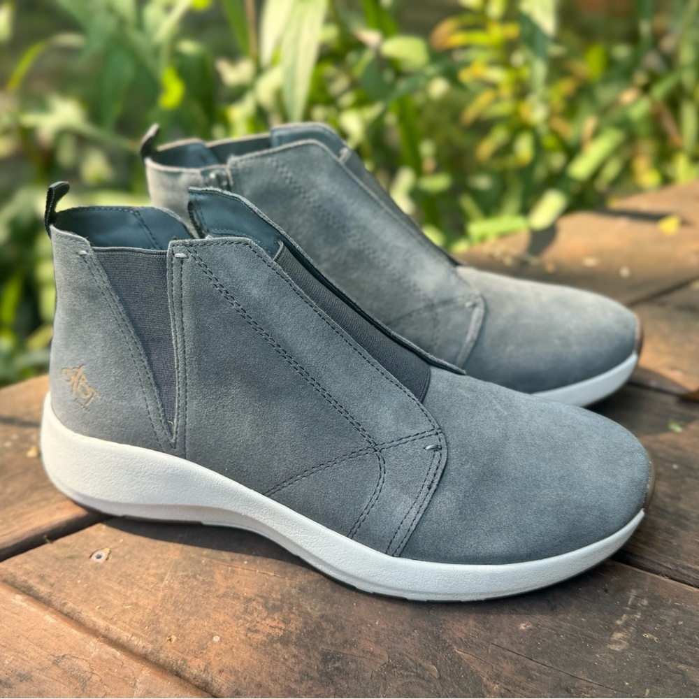 OTBT Bethel leather sneaker boot